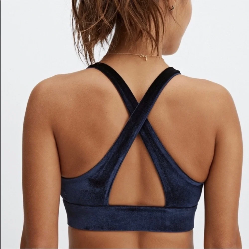 Fabletics oasis twist navy velour Yoga Set - Picture 4 of 14